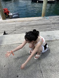 Karina feet photo 9