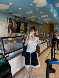 Karina feet photo 7