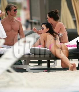 Karina Jelinek feet photo thumbnail