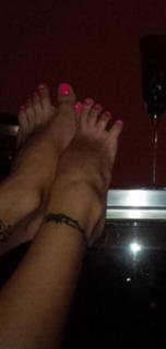 Karina Jelinek feet photo thumbnail
