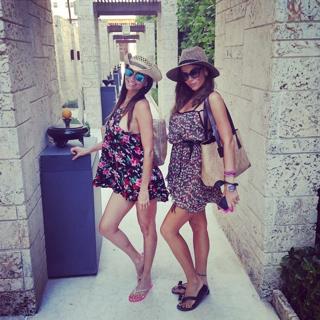 Karina Jelinek feet photo thumbnail