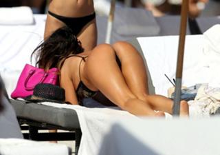 Karina Jelinek feet photo thumbnail