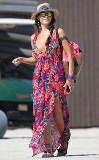 Karina Jelinek feet photo thumbnail