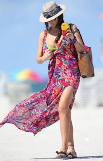 Karina Jelinek feet photo thumbnail