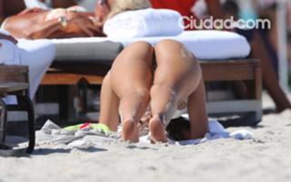 Karina Jelinek feet photo thumbnail