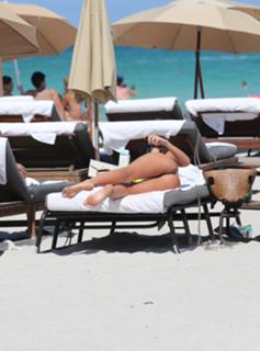 Karina Jelinek feet photo thumbnail