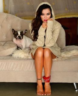 Karina Jelinek feet photo thumbnail