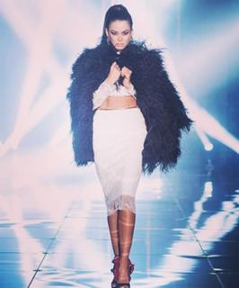 Karina Jelinek feet photo thumbnail