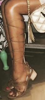 Karina Jelinek feet photo thumbnail