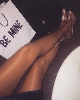 Karina Jelinek feet photo thumbnail