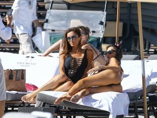 Karina Jelinek feet photo thumbnail