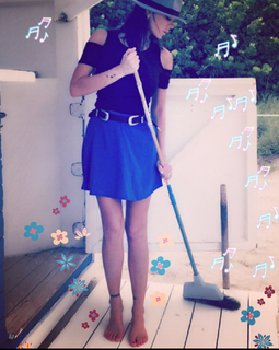 Karina Jelinek feet photo thumbnail