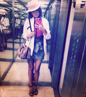 Karina Jelinek feet photo thumbnail