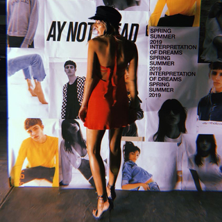 Karina Jelinek feet photo thumbnail