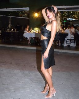 Karina Jelinek feet photo thumbnail