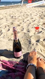 Karina Jelinek feet photo 3