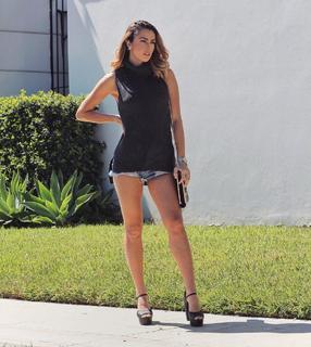 Karina Ramos feet photo 1
