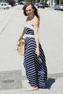 Karina Smirnoff feet photo thumbnail