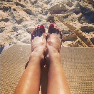 Karina Smirnoff feet photo thumbnail