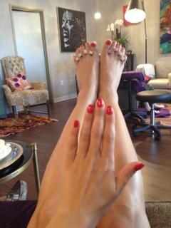 Karina Smirnoff feet photo thumbnail