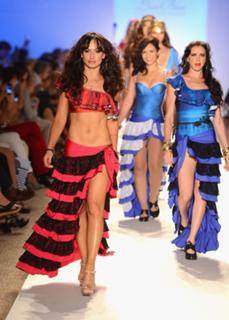 Karina Smirnoff feet photo thumbnail