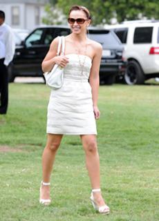 Karina Smirnoff feet photo thumbnail