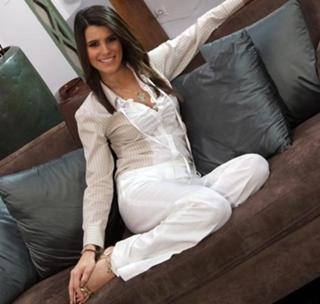 Karine Ferri feet photo thumbnail