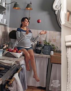 Karine Ferri feet photo thumbnail