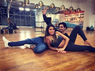 Karine Ferri feet photo thumbnail
