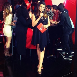 Karine Ferri feet photo thumbnail