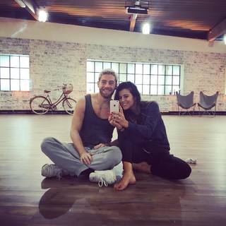 Karine Ferri feet photo thumbnail