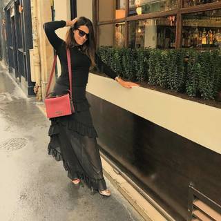 Karine Ferri feet photo thumbnail