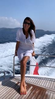 Karine Ferri feet photo thumbnail