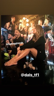 Karine Ferri feet photo thumbnail