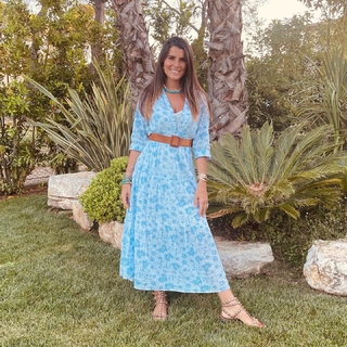 Karine Ferri feet photo thumbnail