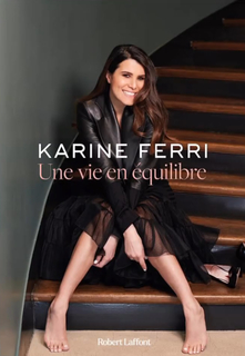 Karine Ferri feet photo thumbnail