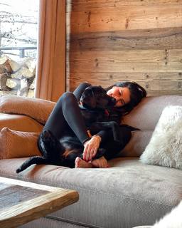 Karine Ferri feet photo thumbnail