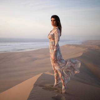 Karine Ferri feet photo thumbnail