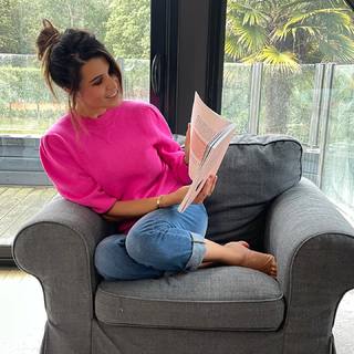 Karine Ferri feet photo thumbnail