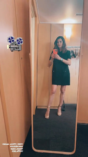Karine Ferri feet photo thumbnail