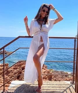 Karine Ferri feet photo thumbnail