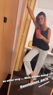 Karine Ferri feet photo thumbnail
