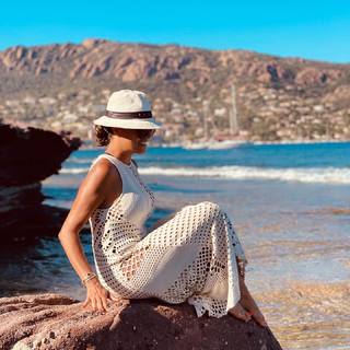 Karine Ferri feet photo thumbnail