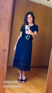 Karine Ferri feet photo thumbnail
