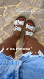 Karine Ferri feet photo thumbnail