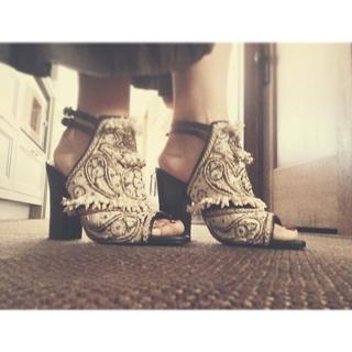 Karine Vanasse feet photo 17