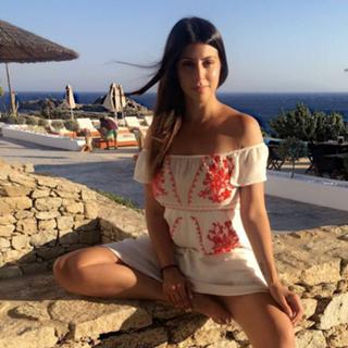 Karishma Kotak feet photo thumbnail