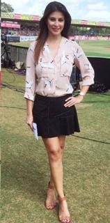 Karishma Kotak feet photo thumbnail