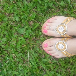 Karishma Kotak feet photo thumbnail