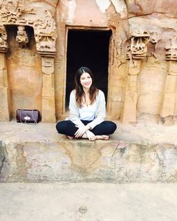 Karishma Kotak feet photo thumbnail